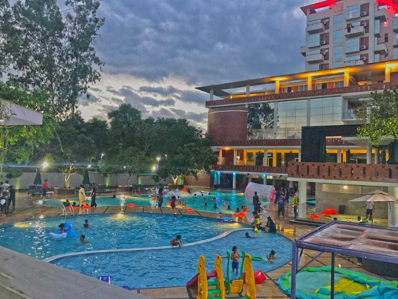 Sarah Resort Gazipur Buitenkant foto