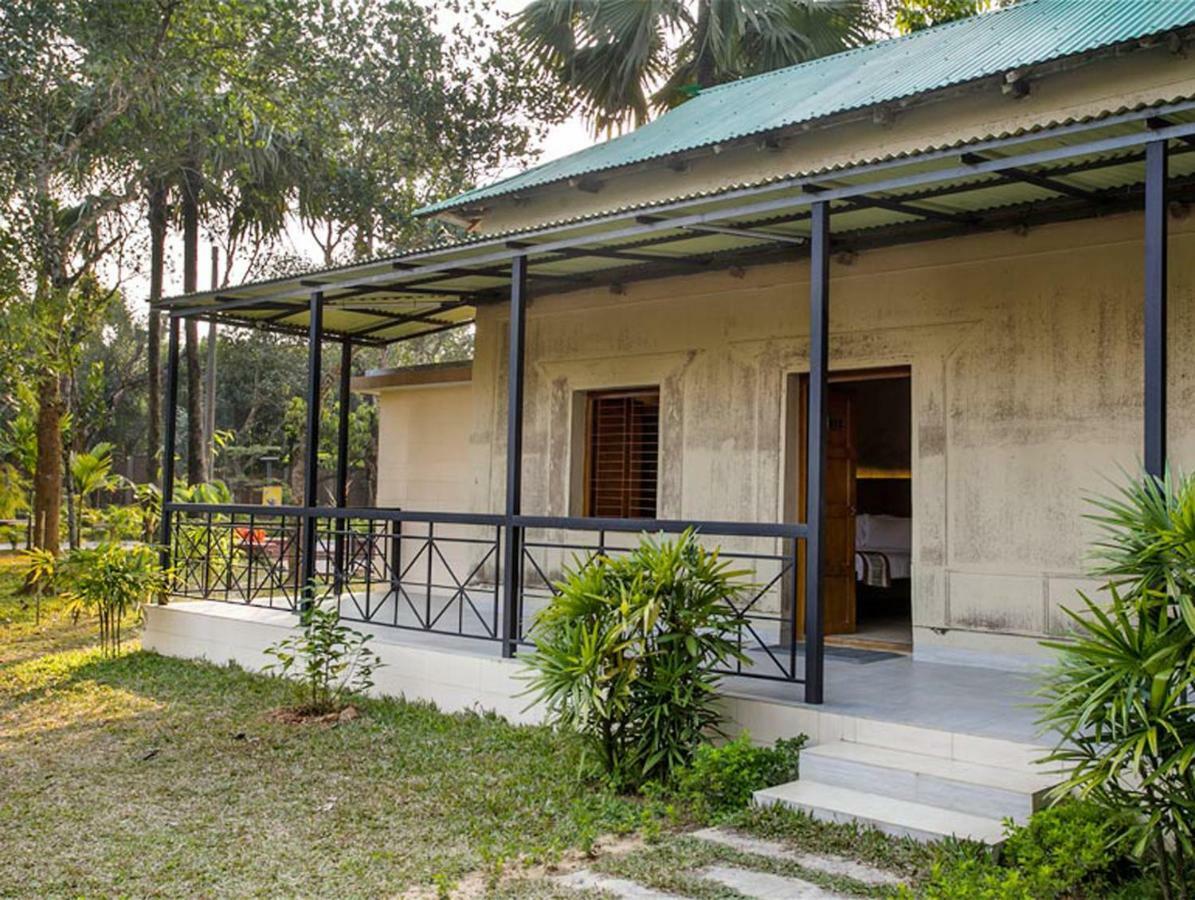 Sarah Resort Gazipur Buitenkant foto