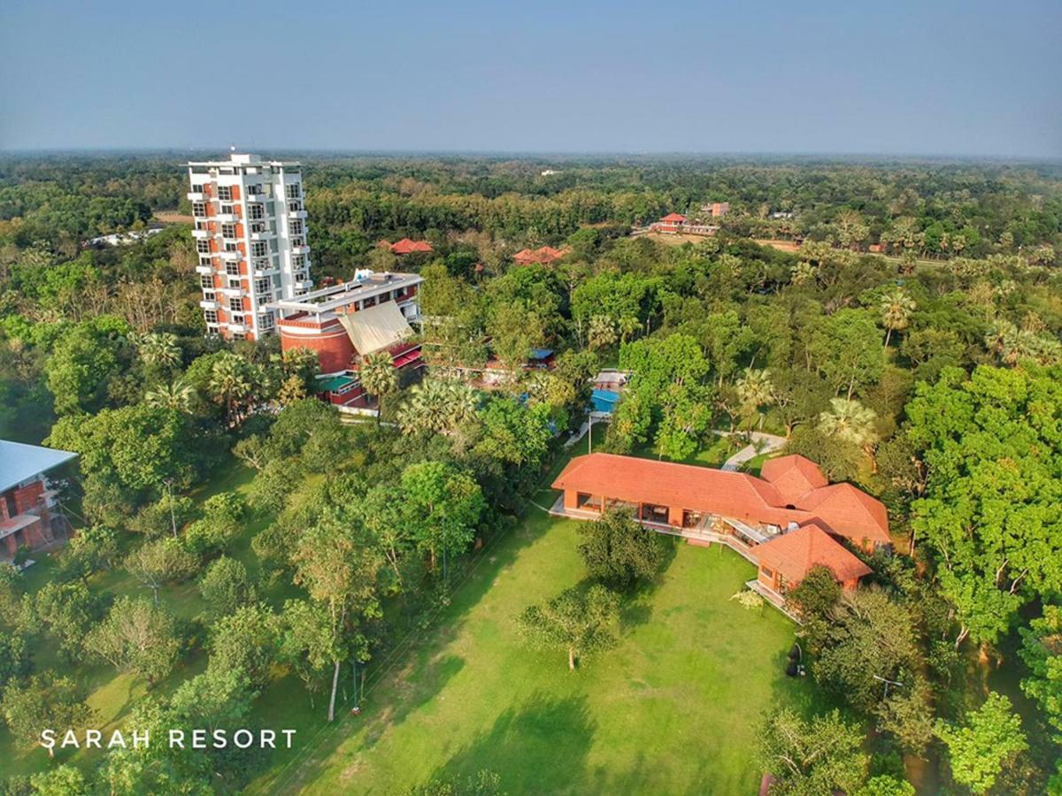 Sarah Resort Gazipur Buitenkant foto